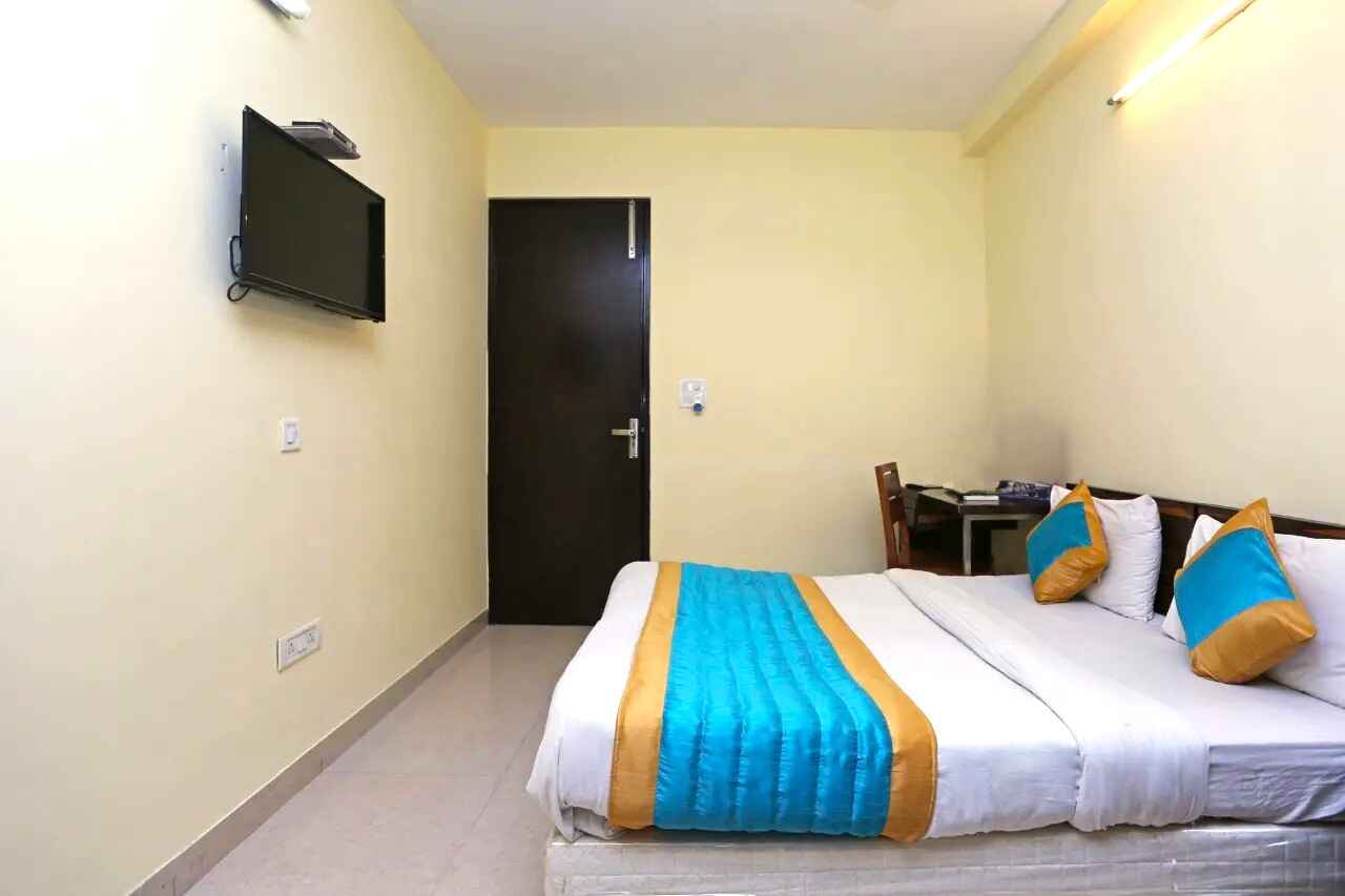 EasExplore Hotel Em Residency