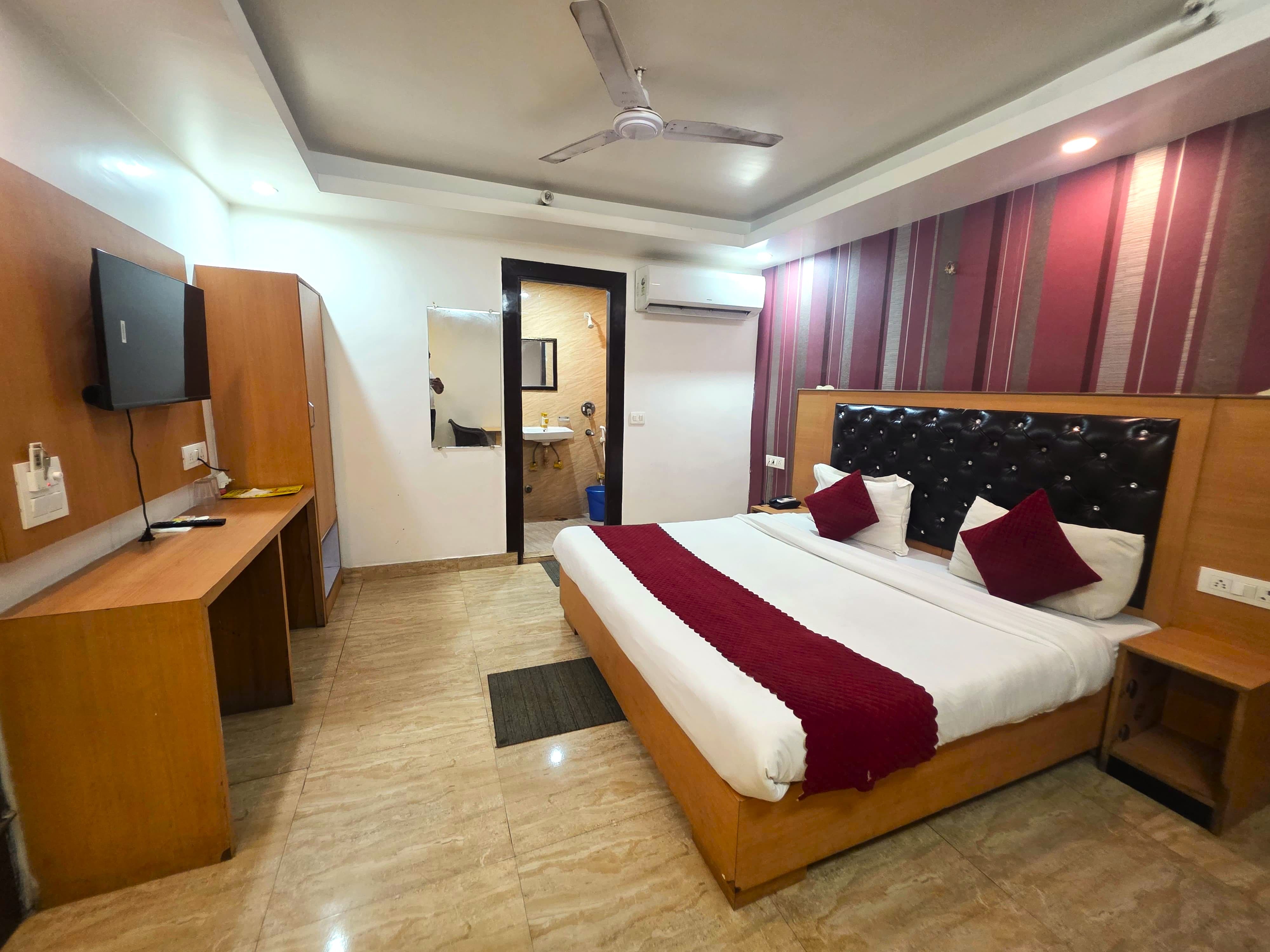 EasExplore Hotel Future Inn