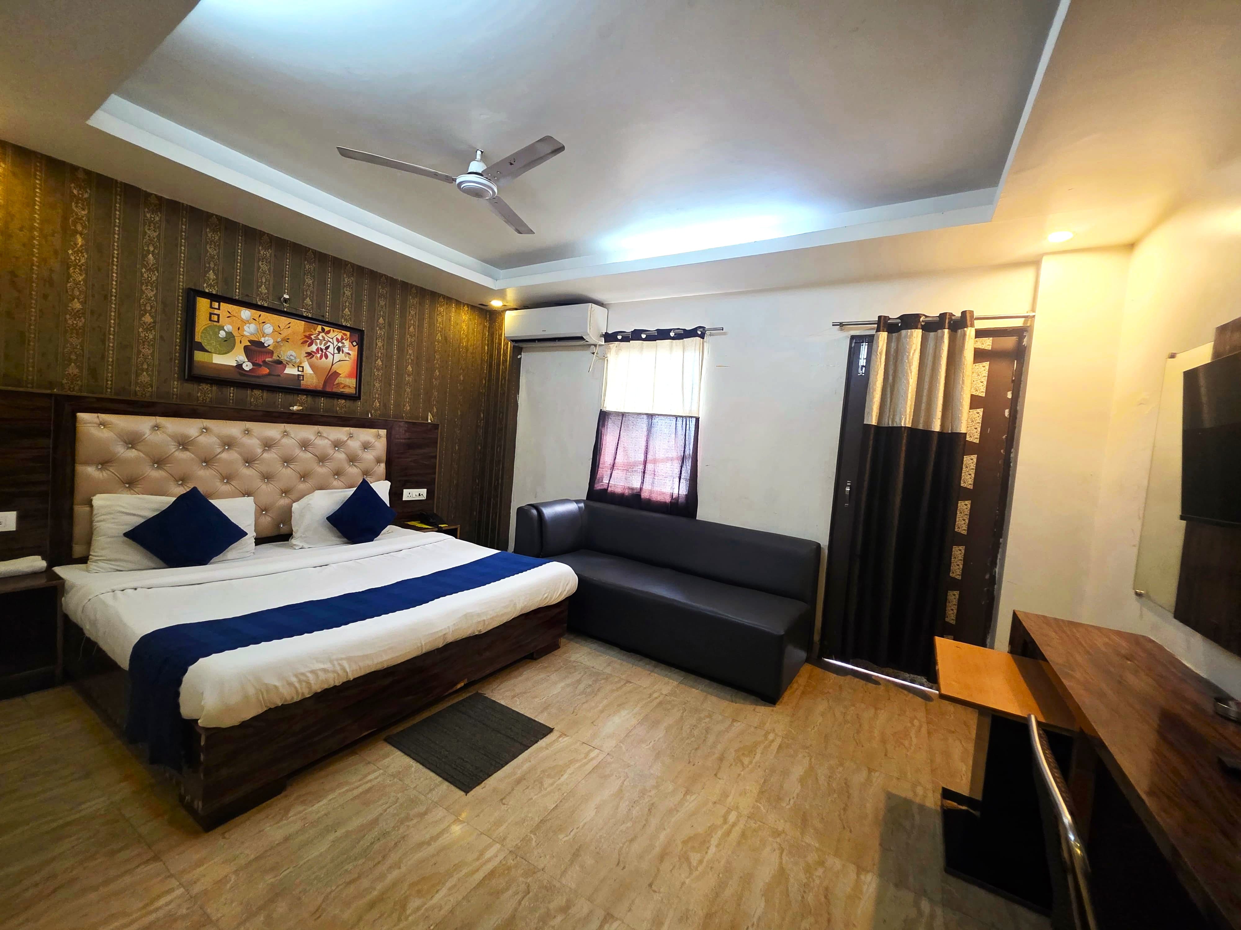EasExplore Hotel Future Inn
