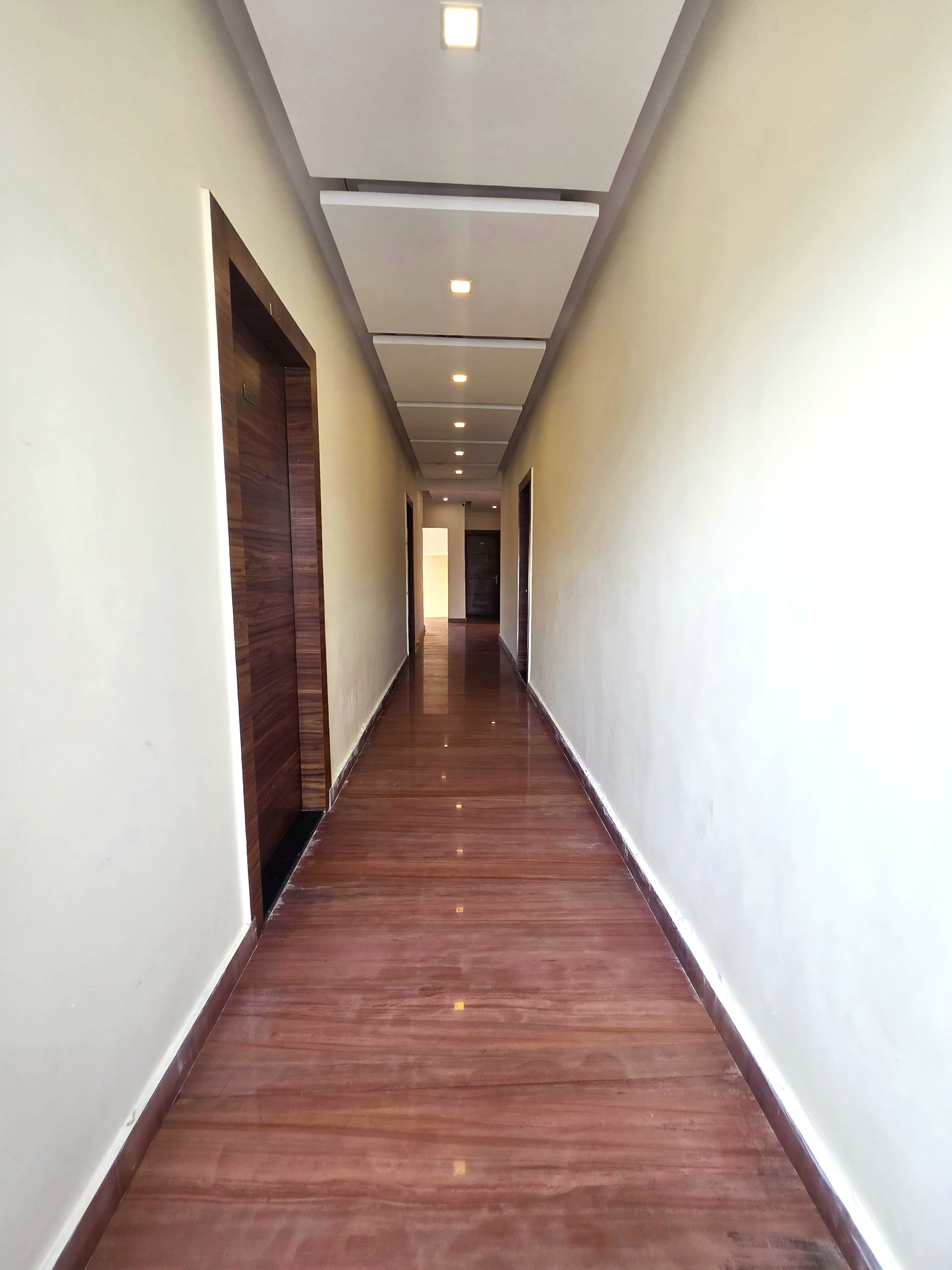 EasExplore Hotel Grand Vista