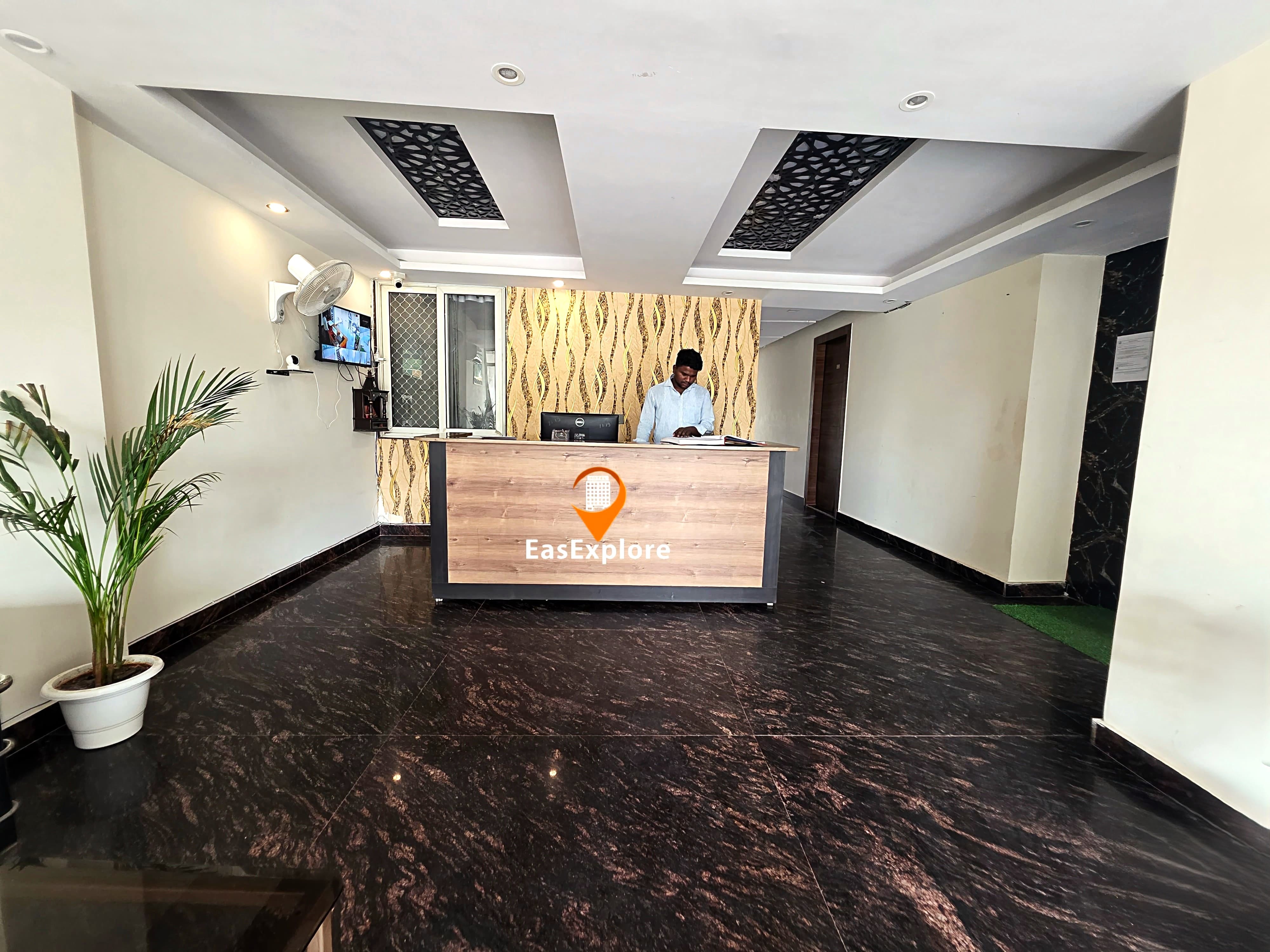 EasExplore Hotel Grand Vista