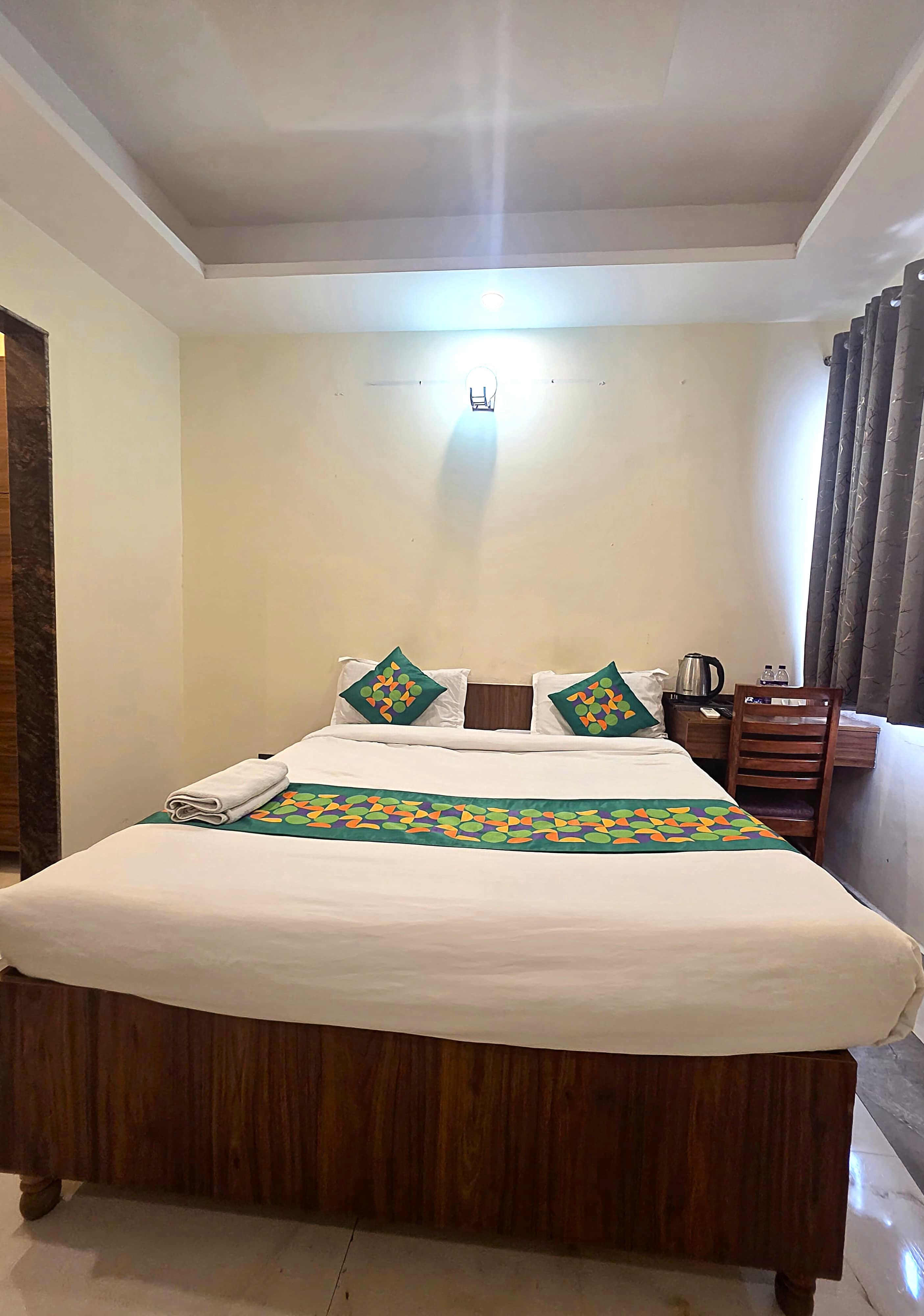 EasExplore Hotel Grand Vista