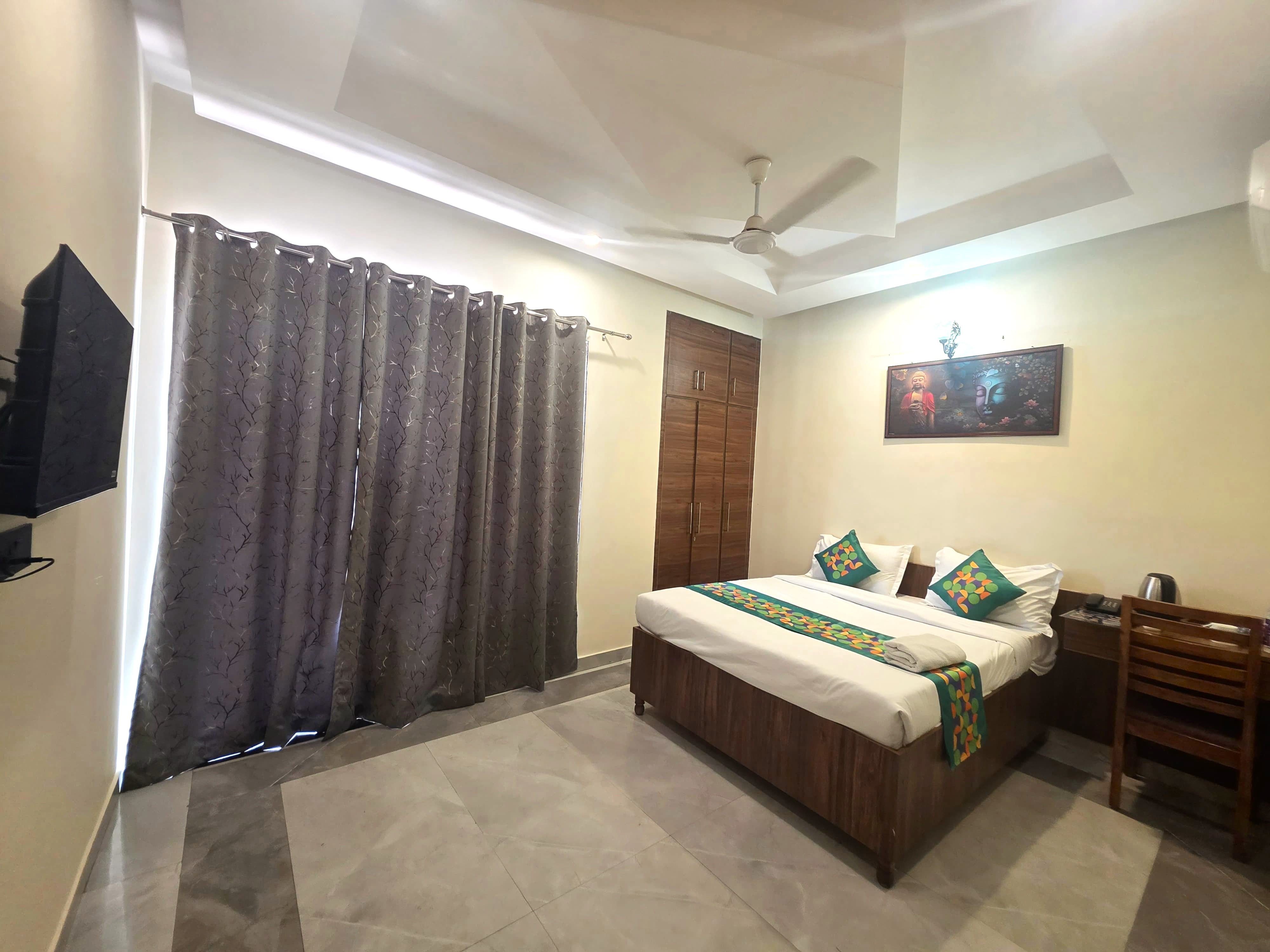 EasExplore Hotel Grand Vista