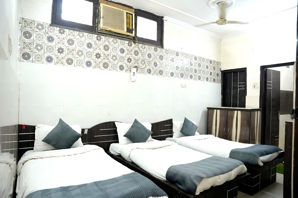 EasExplore Hotel Shiv Palace